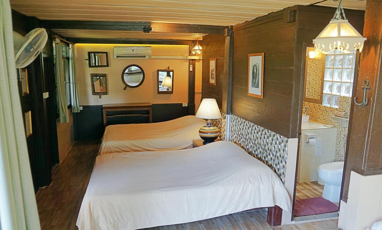 The Riverside Guest House Lampang Exterior foto