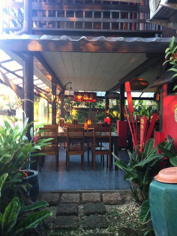 The Riverside Guest House Lampang Exterior foto